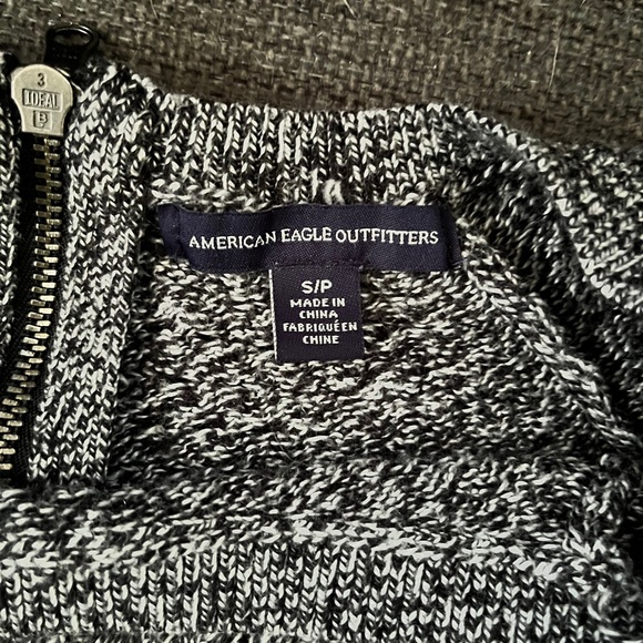 American eagle sweater - Picture 3 of 3